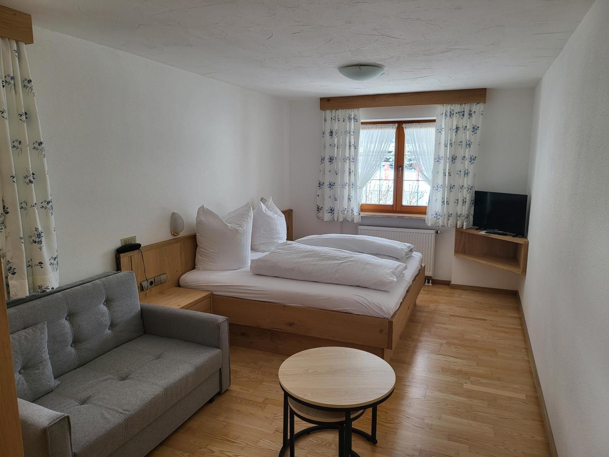 Hotel Zum Eichhof à Reit im Winkl Extérieur photo