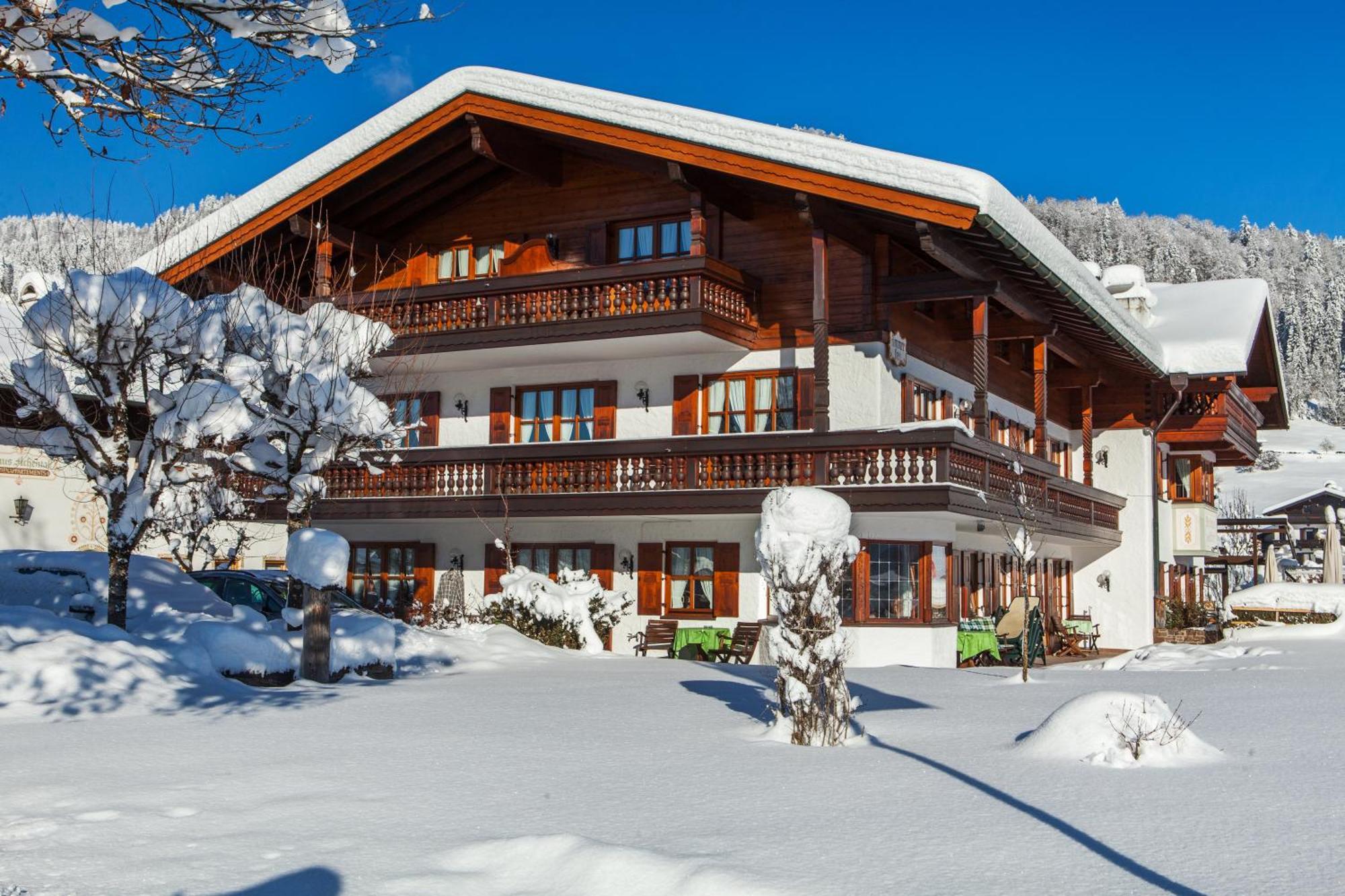 Hotel Zum Eichhof à Reit im Winkl Extérieur photo